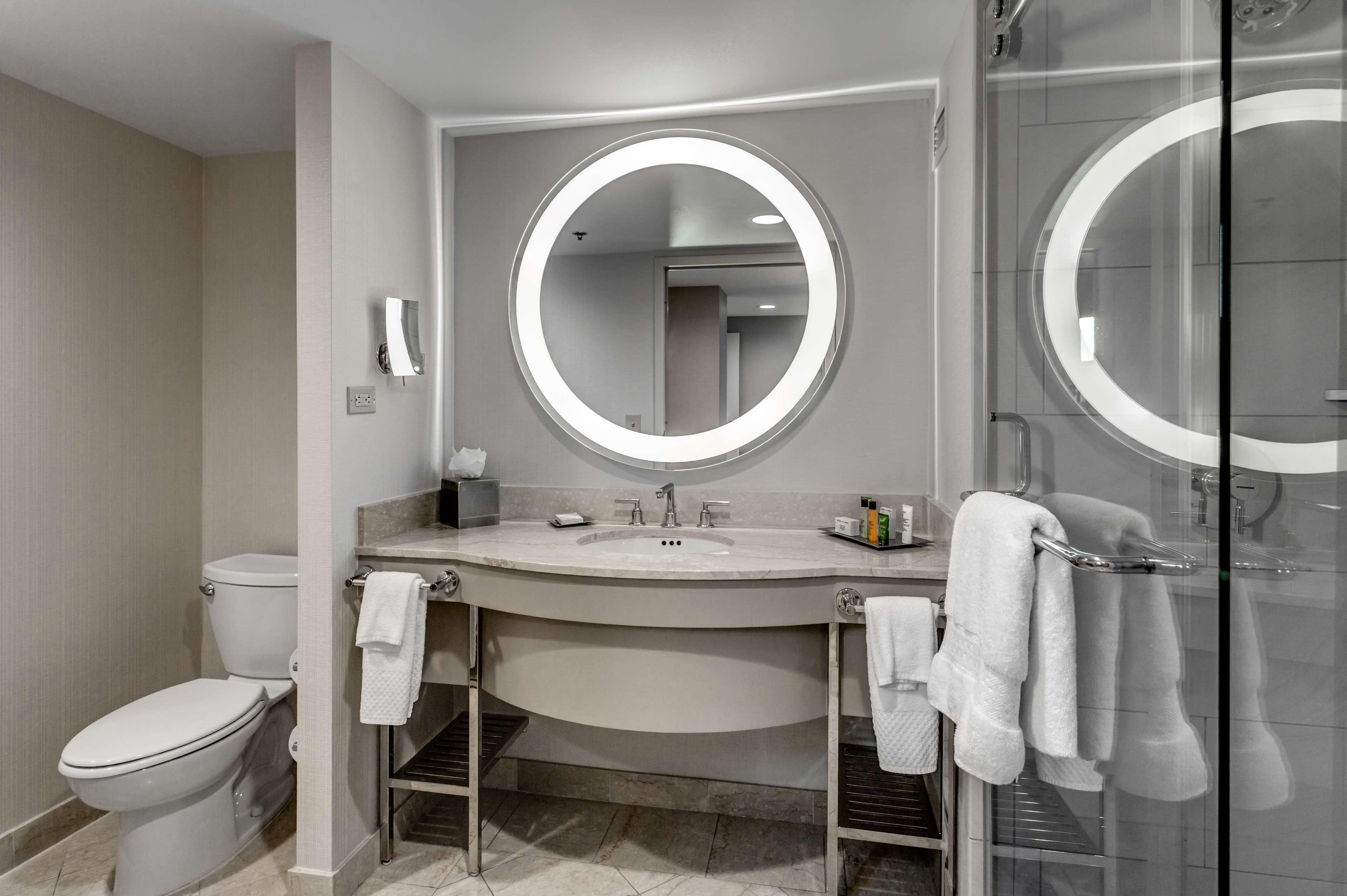 Hotel Hilton Columbus At Easton Extérieur photo